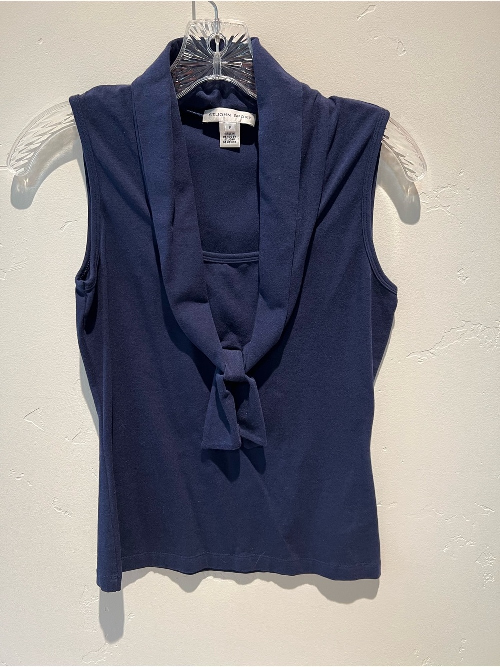St. John Sport Navy Sleeveless Tie Neck Knit Top Size P Petite Stretch